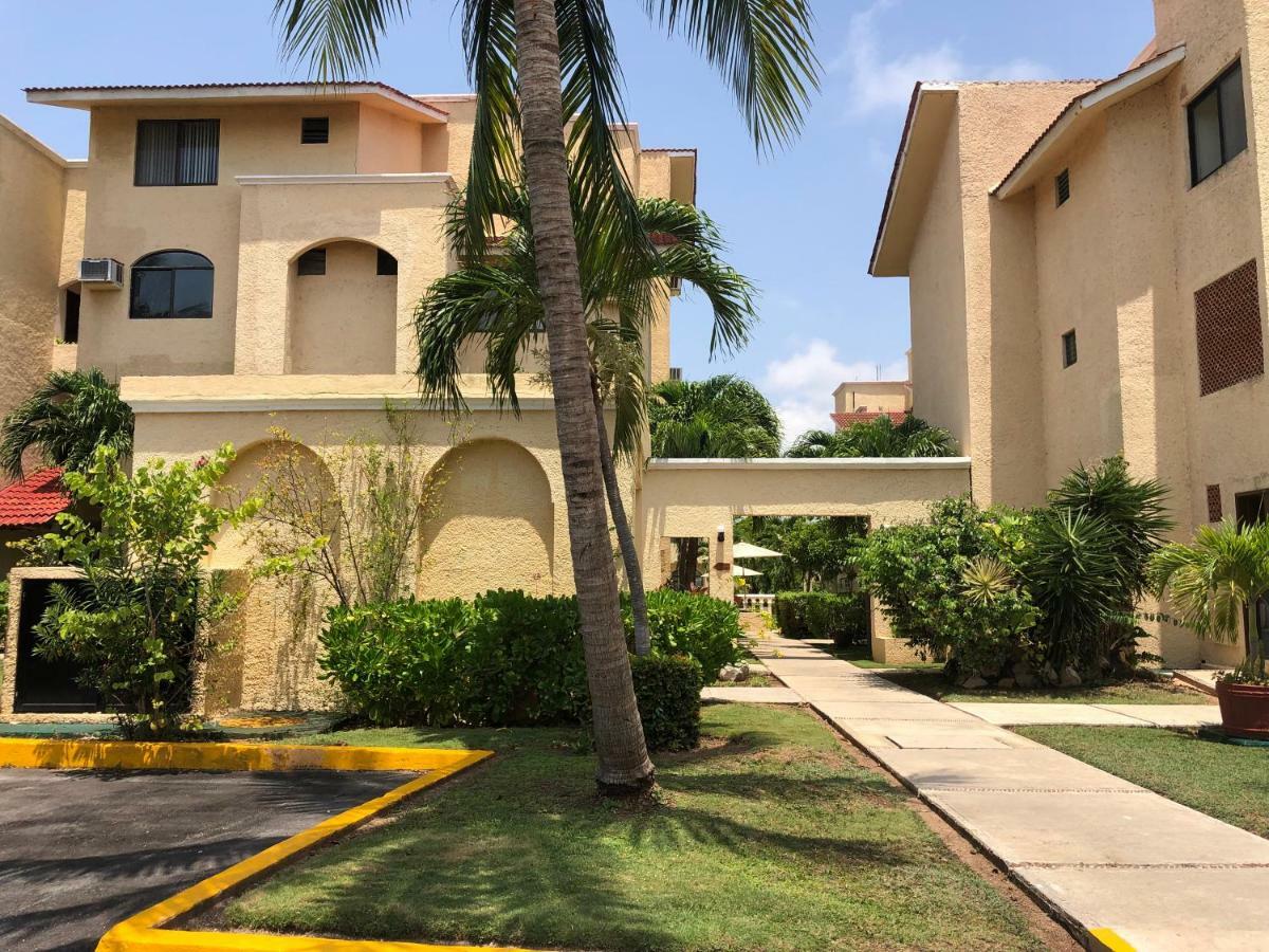 Tropical Apartment Канкун Екстериор снимка